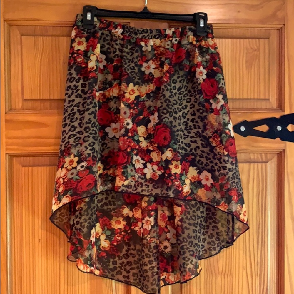 Leopard floral high-low skirt!